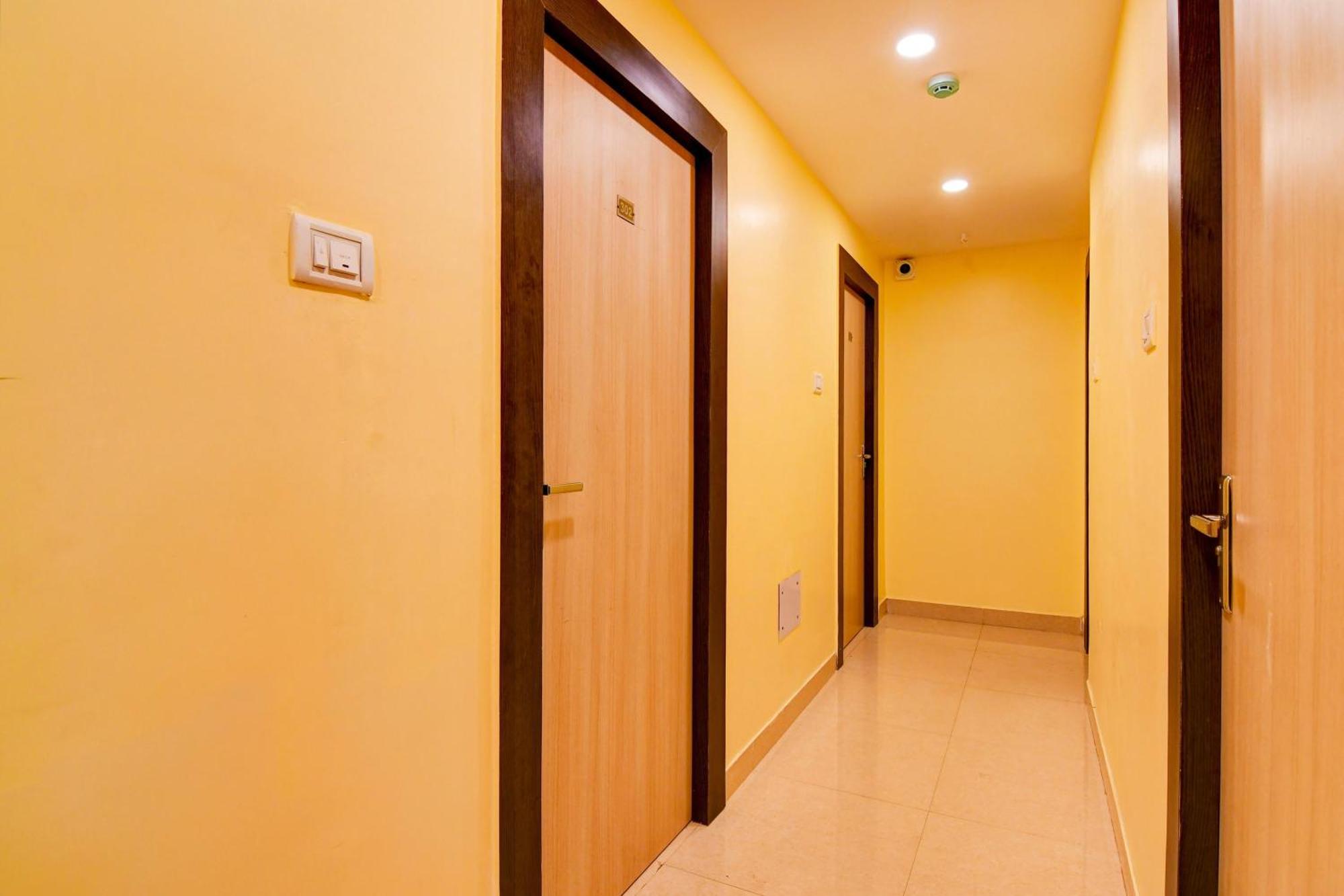 Hotel O Bypass View Kolkata Exterior photo